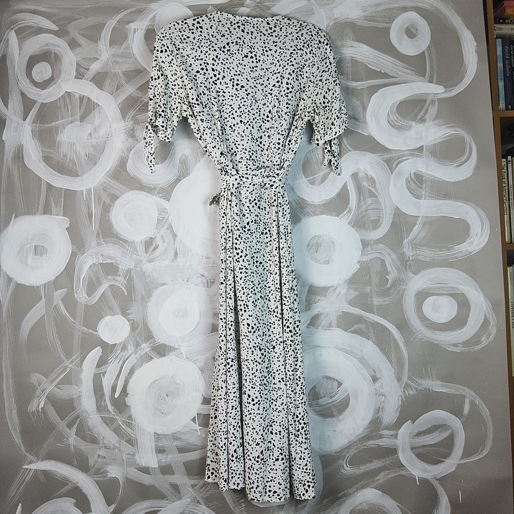 Seraphine Ava Wrap Maternity Dress - Picture 2 of 16